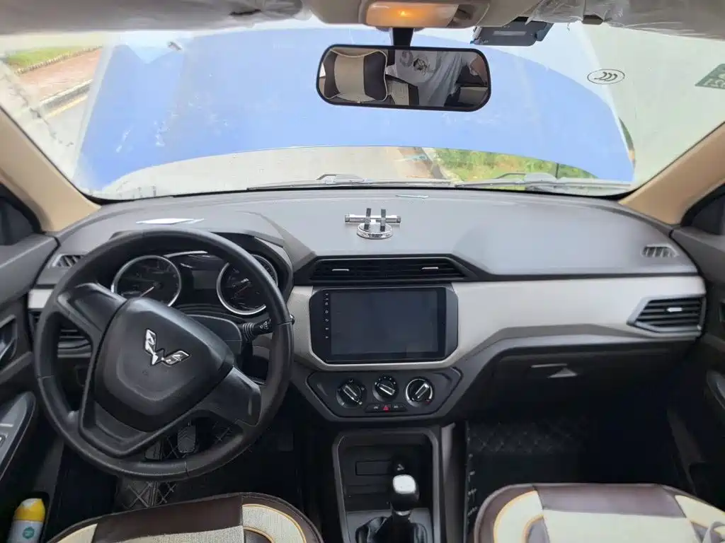 Wuling Hongguang 2019