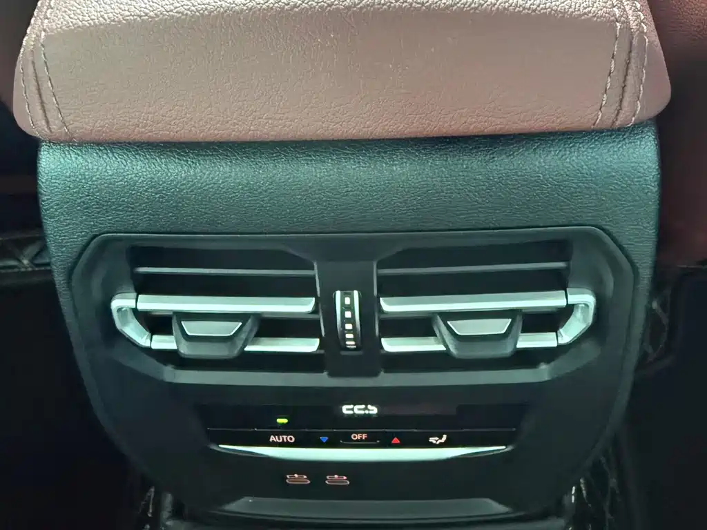 BMW 3 Series 2021 — фото 11