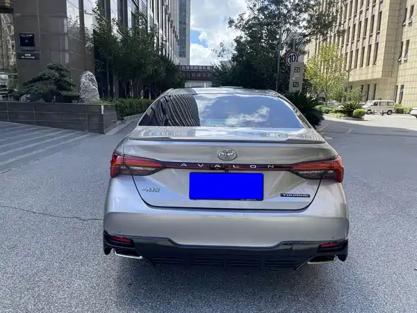 Toyota Avalon 2020