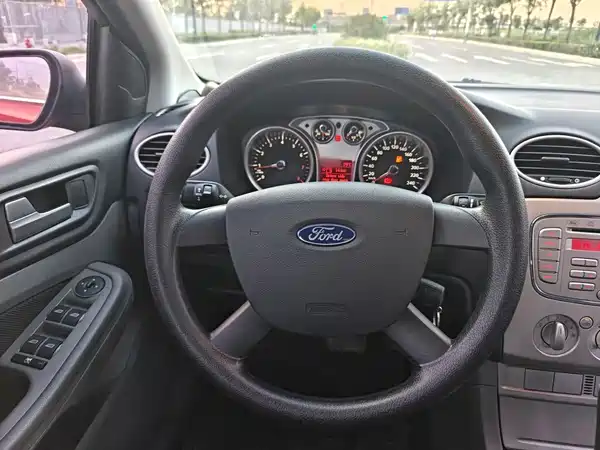 Ford Focus 2015