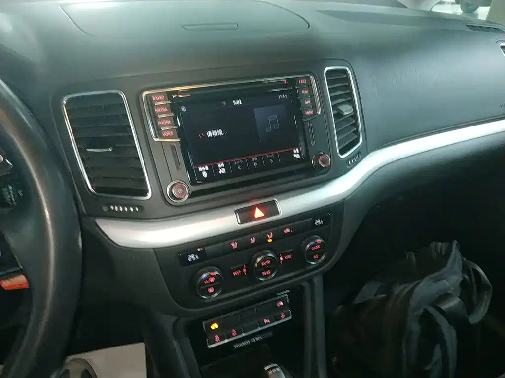 Volkswagen Sharan 2018 — фото 13