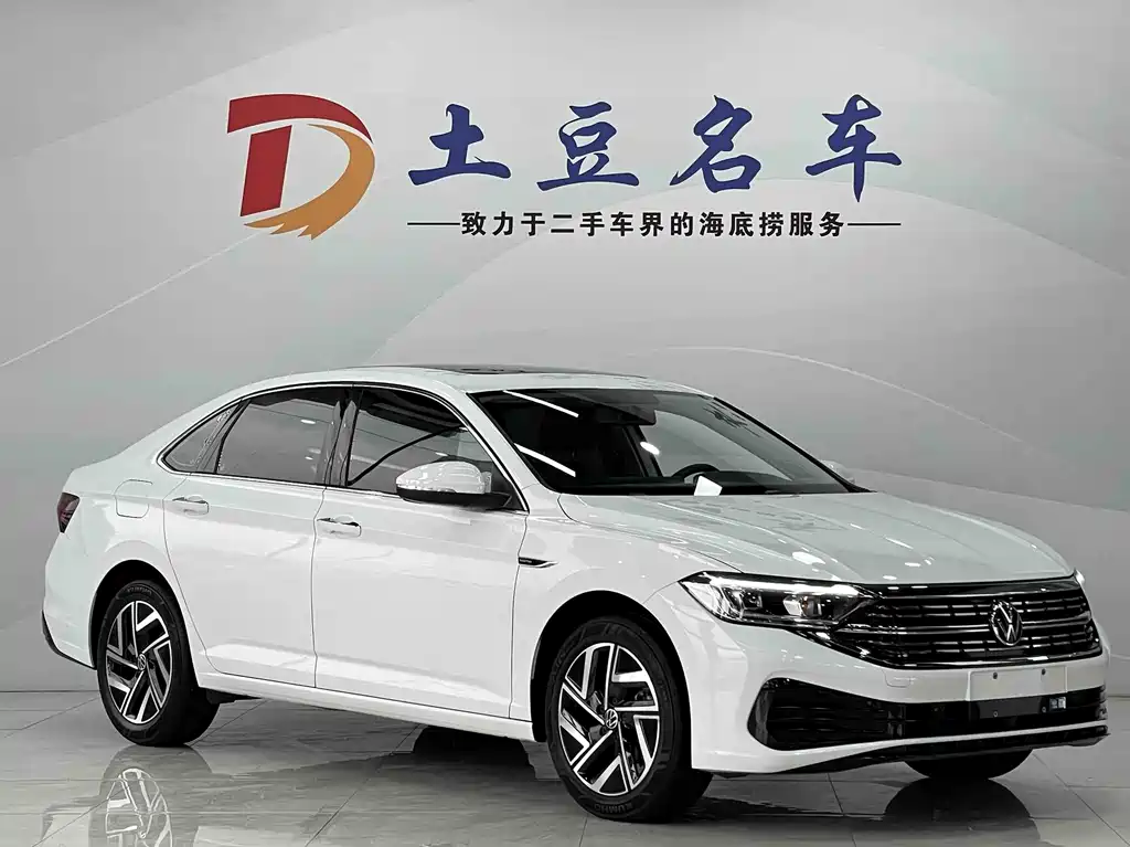 Volkswagen Sagitar 2022