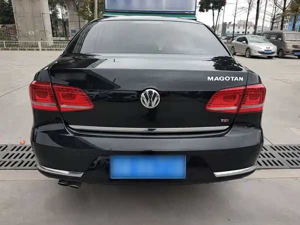 Volkswagen Magotan 2016