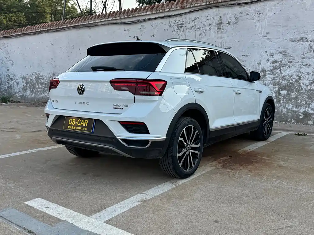 Volkswagen T-Roc 2021 — фото 9