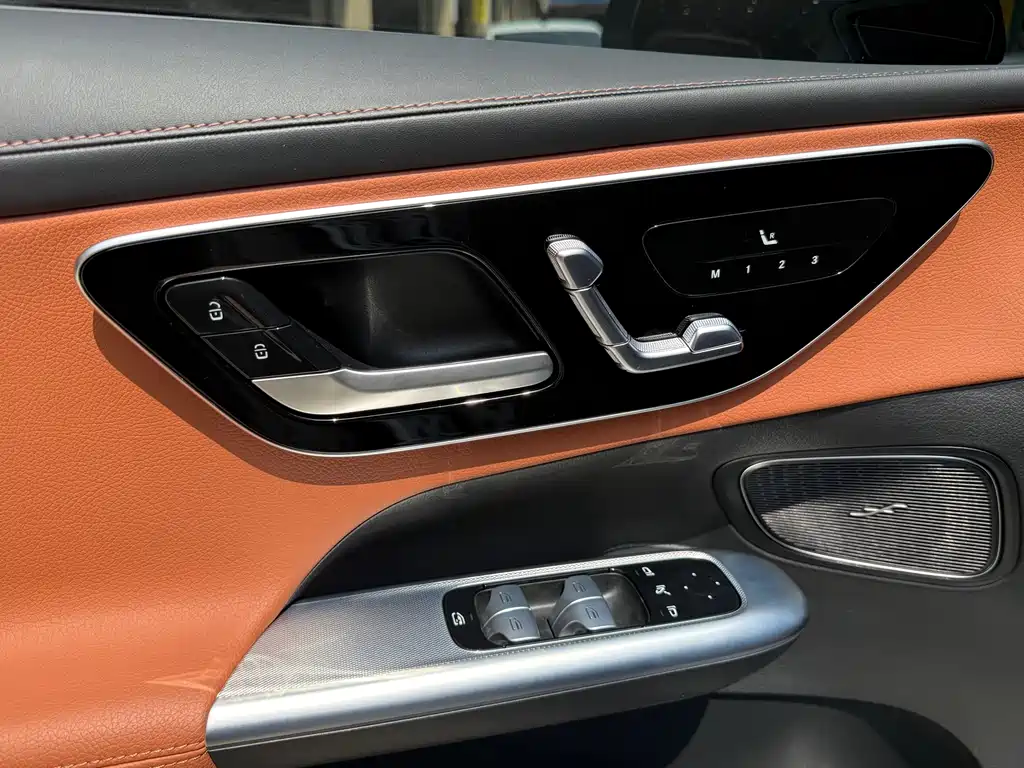 Mercedes-Benz GLC 2023 — фото 15