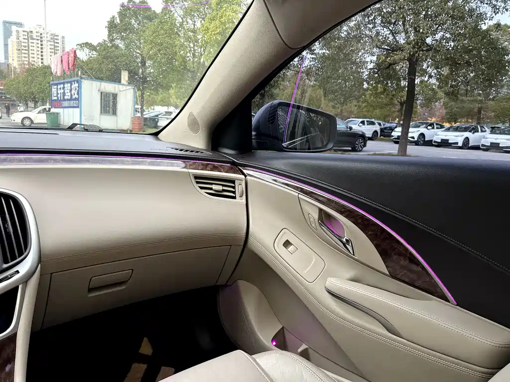 Buick LaCrosse 2015 — фото 26