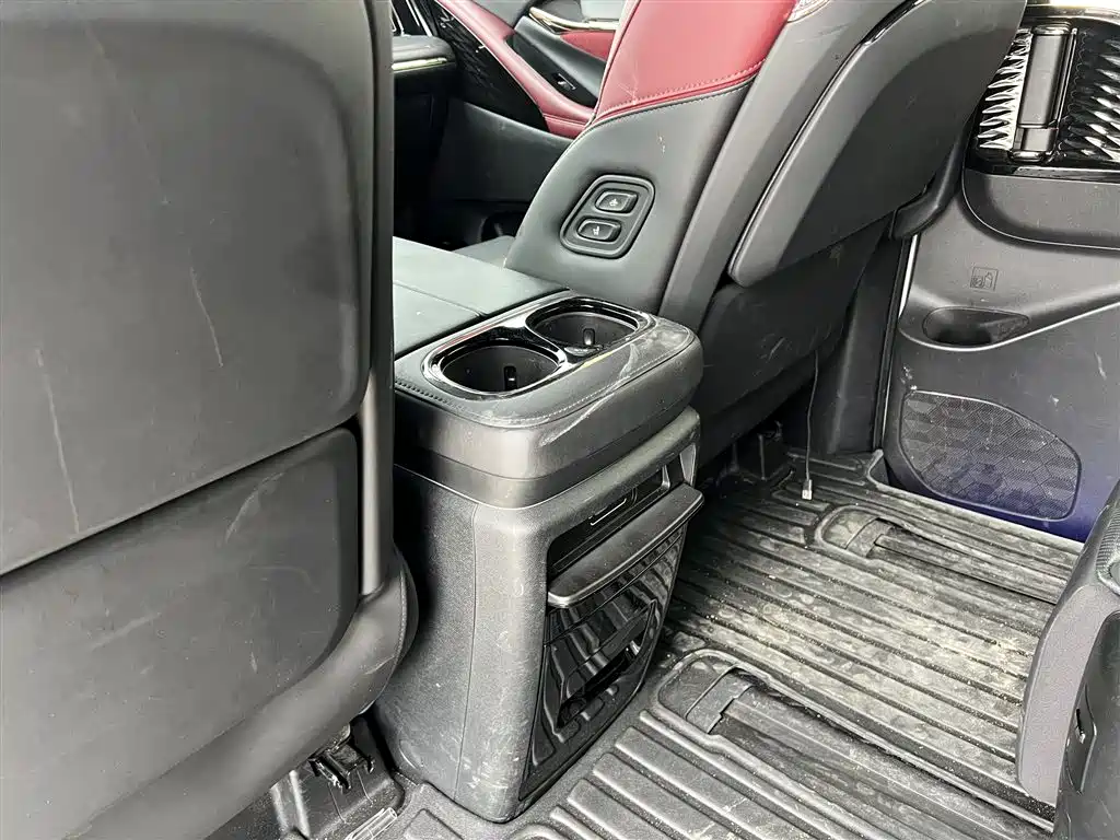 GAC Motor Trumpchi M8 2023 — фото 15