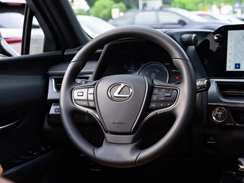 Lexus UX 2023 — фото 14
