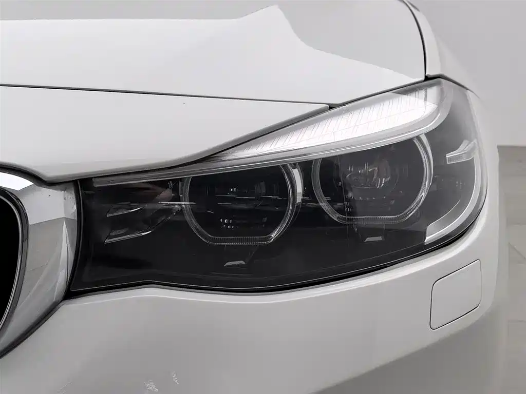 BMW 3 Series GT 2017 — фото 7