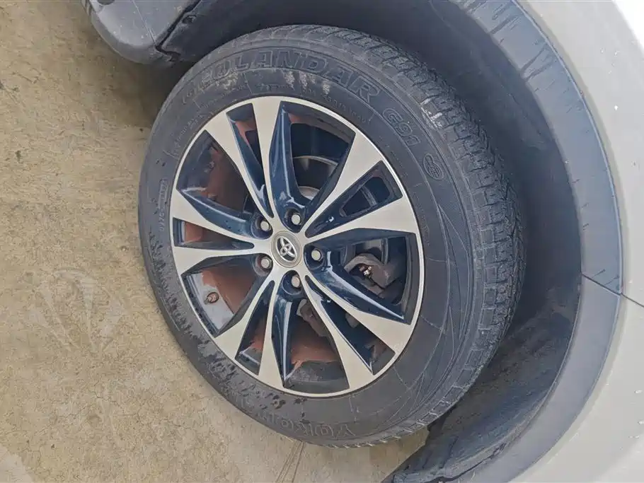 Toyota RAV4 2016