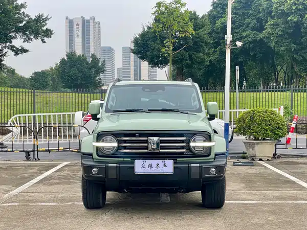 Tank 300 2021