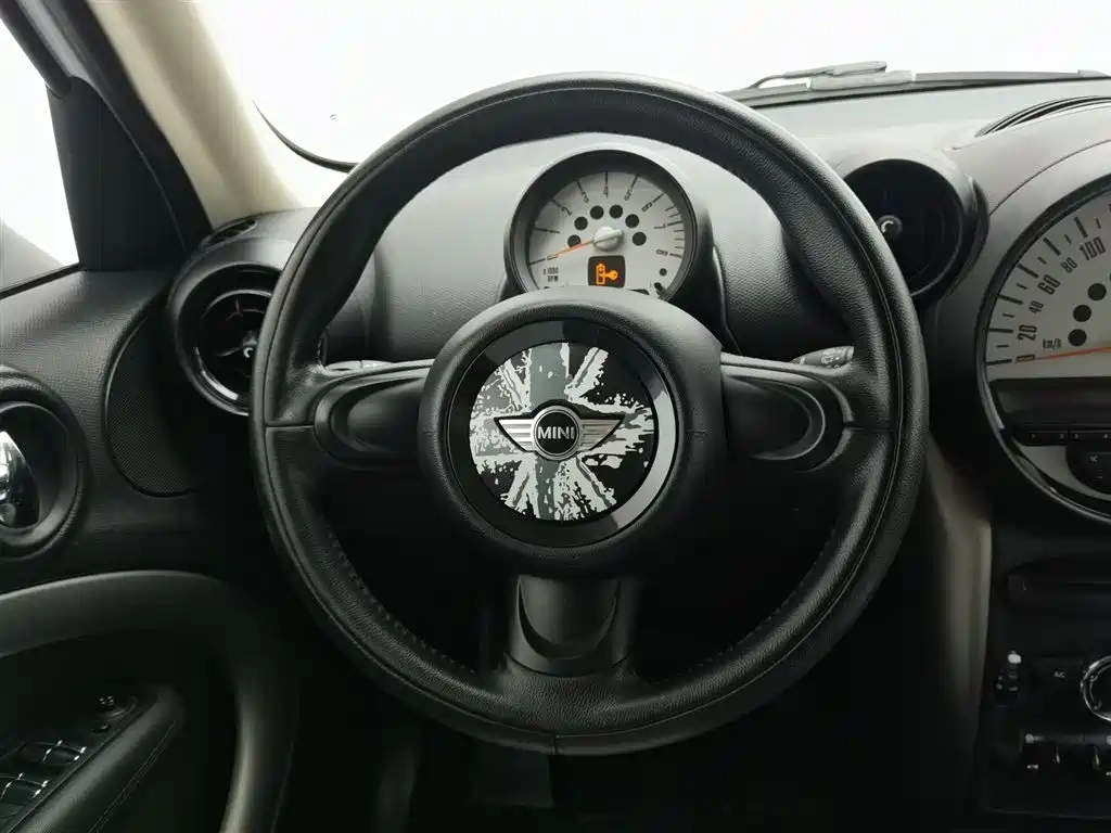 MINI Countryman 2013 — фото 11