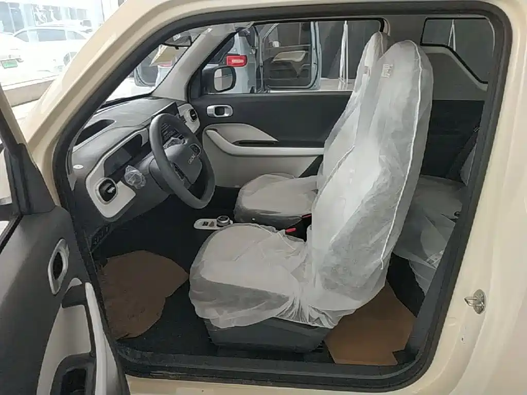 Geely Galaxy Panda 2026 — фото 15