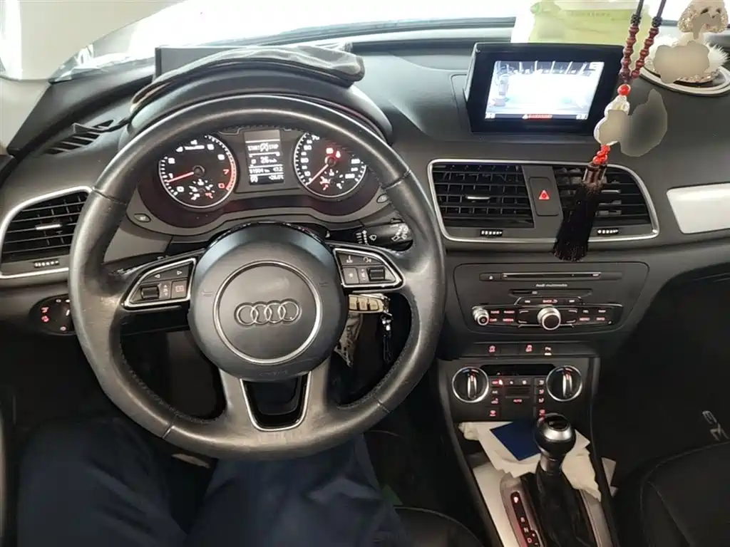 Audi Q3 2017 — фото 10