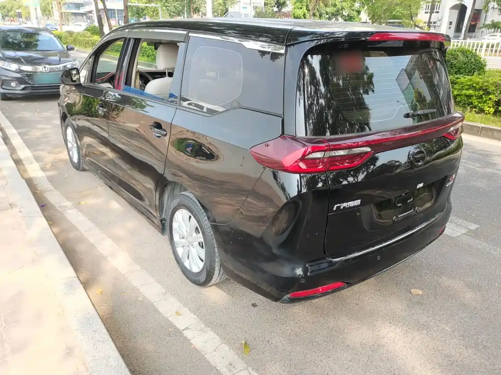 GAC Trumpchi M6 2020 — фото 23