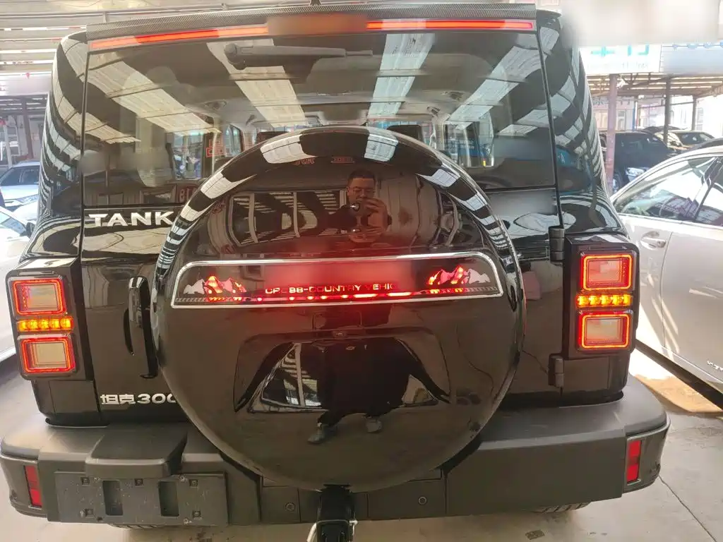 Tank 300 2023