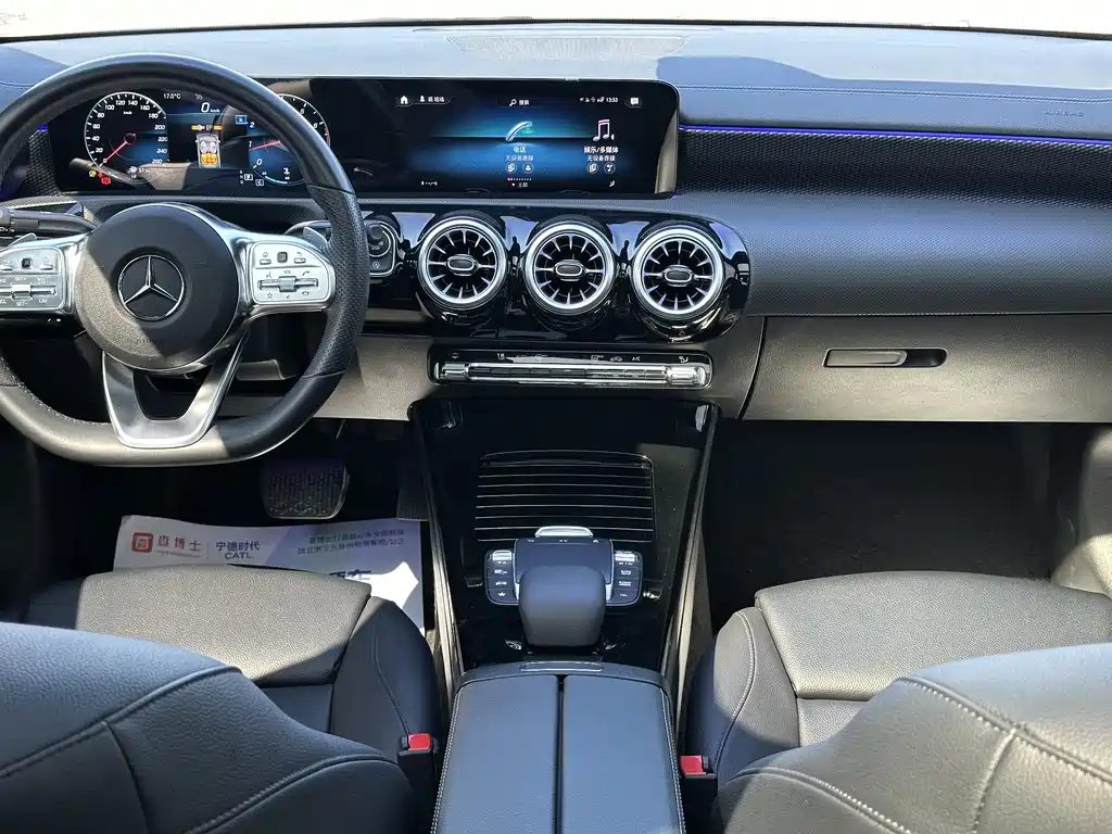 Mercedes-Benz A-Class 2022 — фото 5