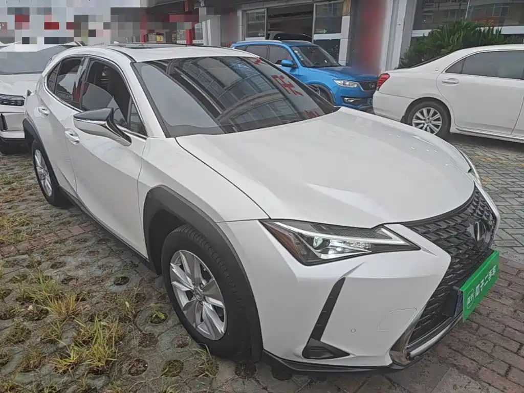 Lexus UX 2020