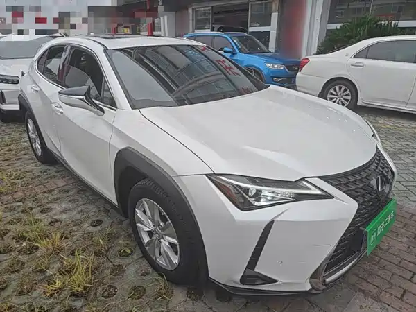 Lexus UX 2020
