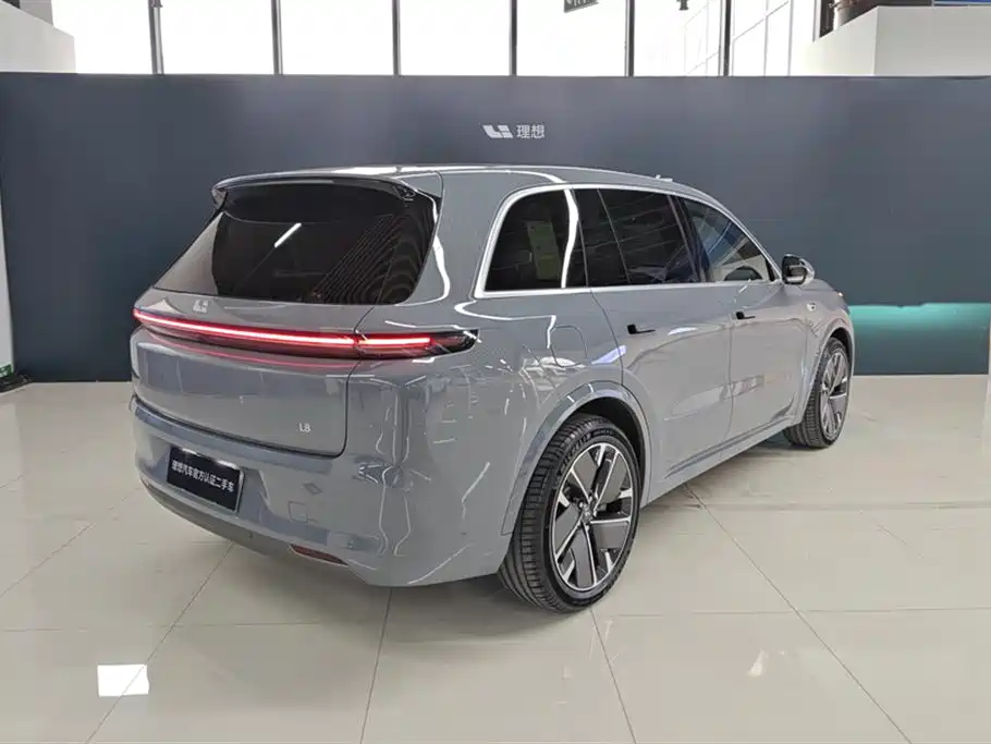 Li Auto Li L8 2025