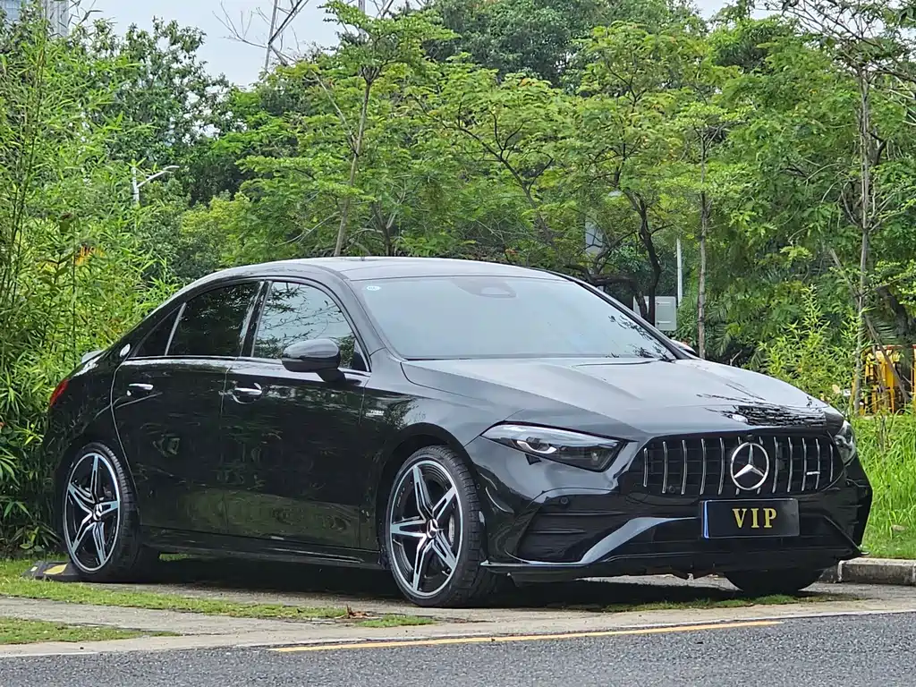 Mercedes-Benz A-Class AMG 2025 — фото 3