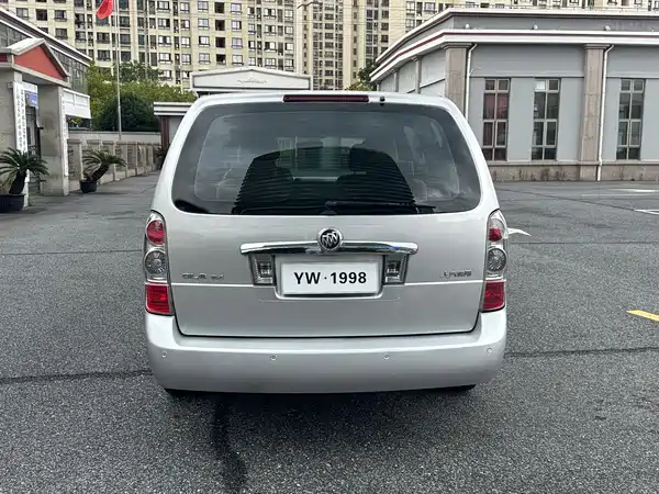 Buick GL8 2016