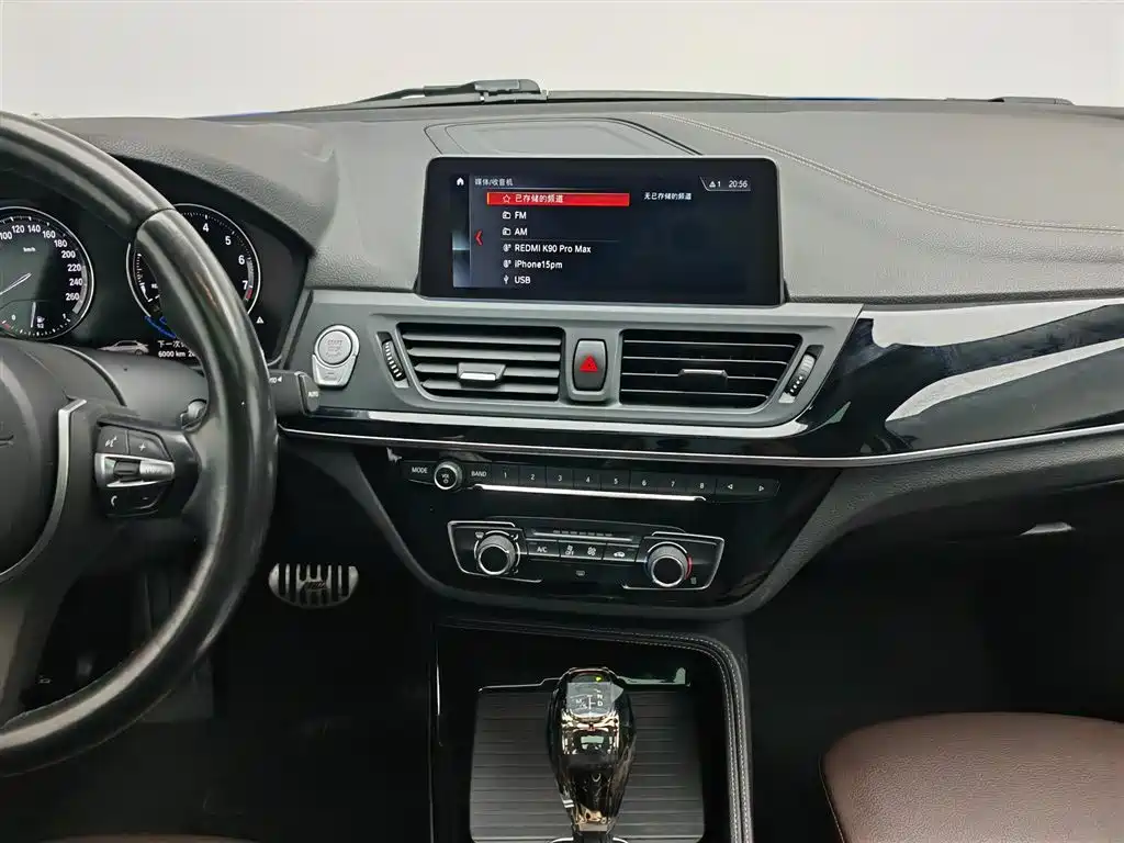 BMW 1 Series 2019 — фото 12