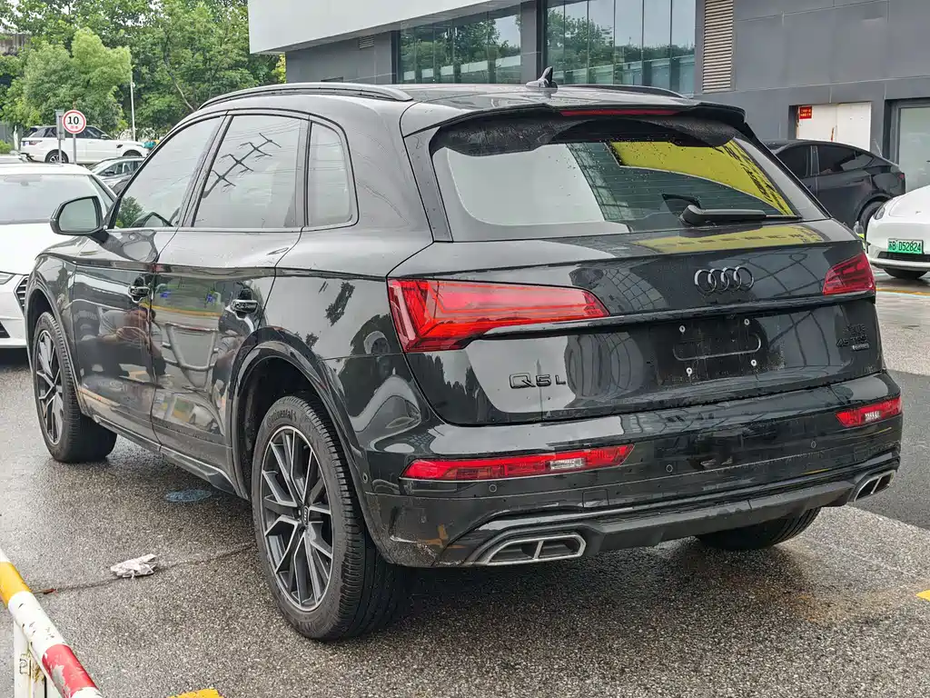 Audi Q5L 2025
