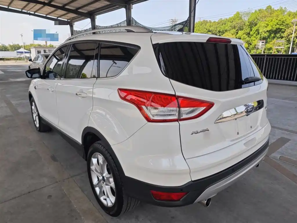Ford Kuga 2016 — фото 5