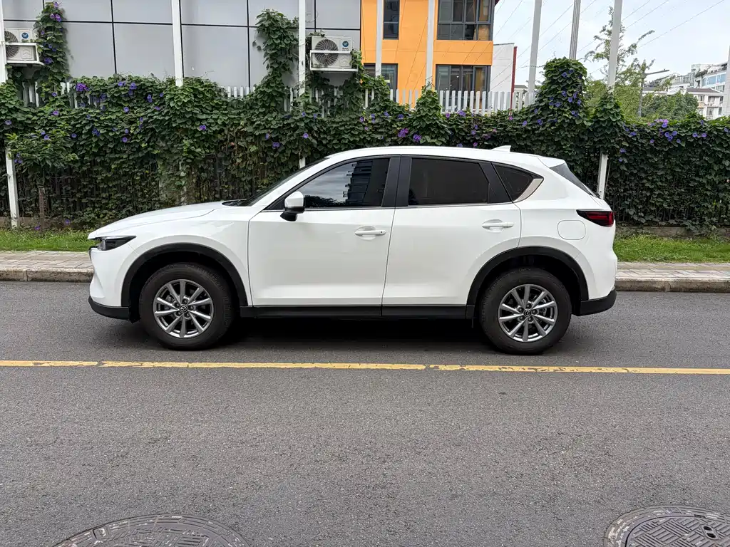 Mazda CX-5 2025