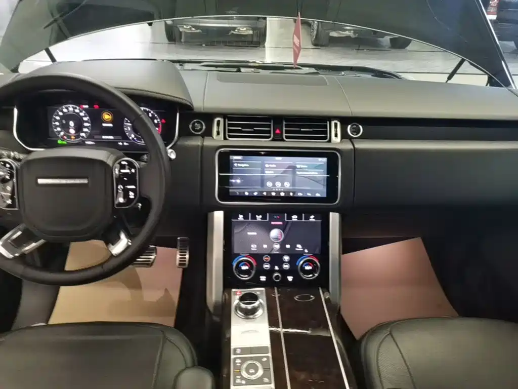 Land Rover Range Rover 2020 — фото 13