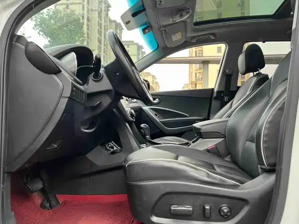 Hyundai Santa Fe 2017