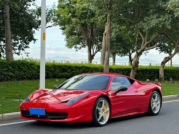 Ferrari 458 2014