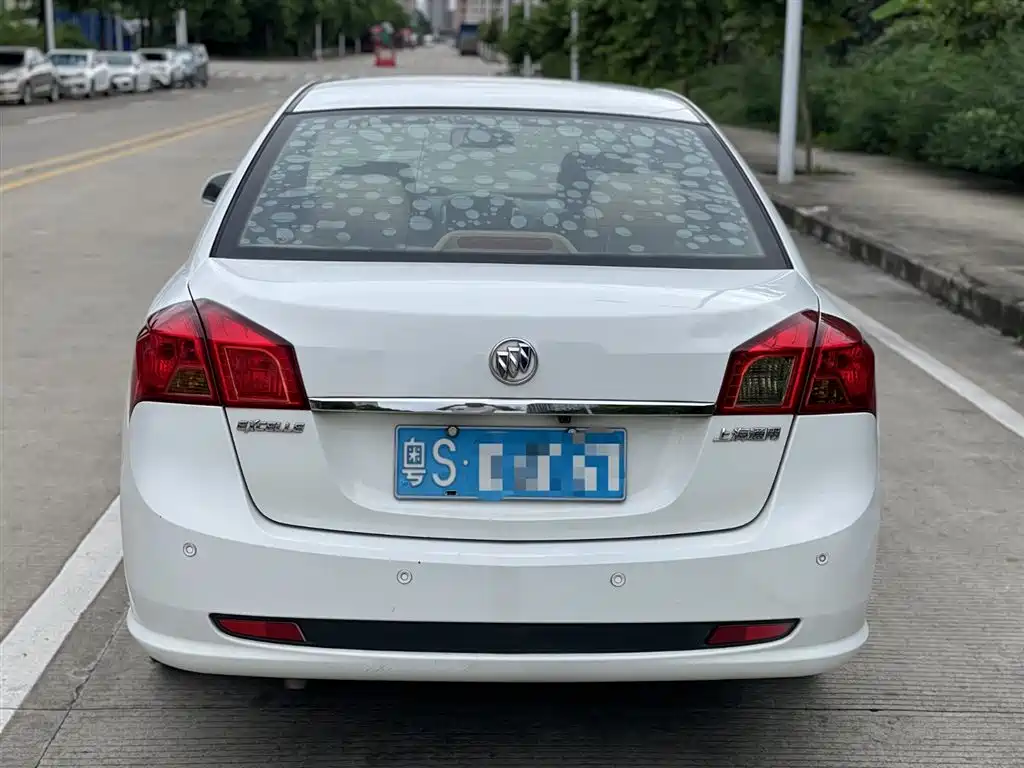 Buick Excelle 2014 — фото 13