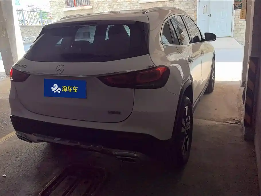 Mercedes-Benz GLA 2023 — фото 3