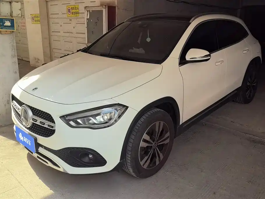 Mercedes-Benz GLA 2023