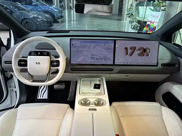 Li Auto i6 2025