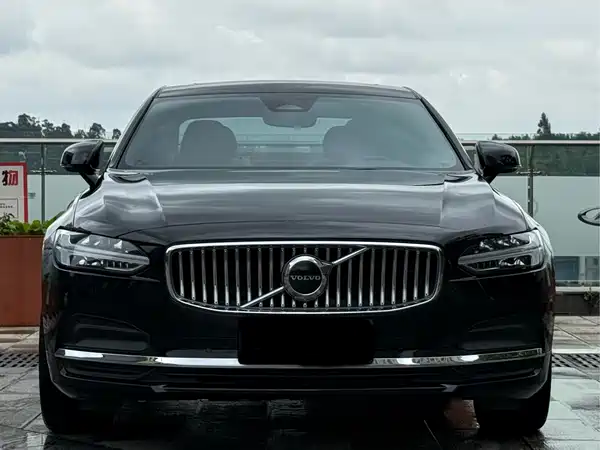 Volvo S90 2023