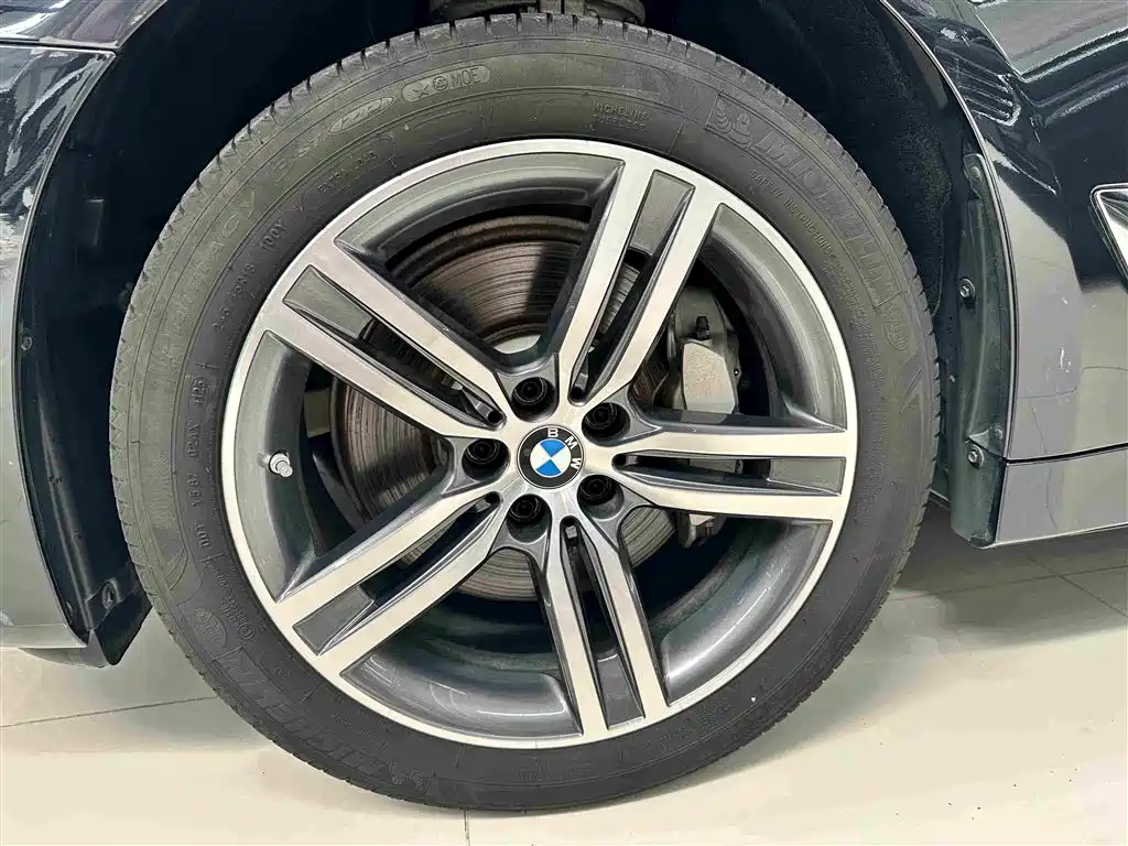 BMW 5 Series 2024
