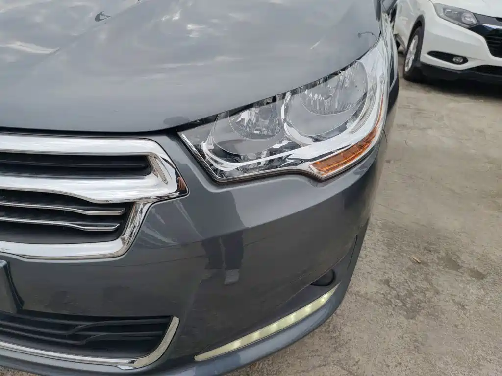 Citroën C4L 2015 — фото 18