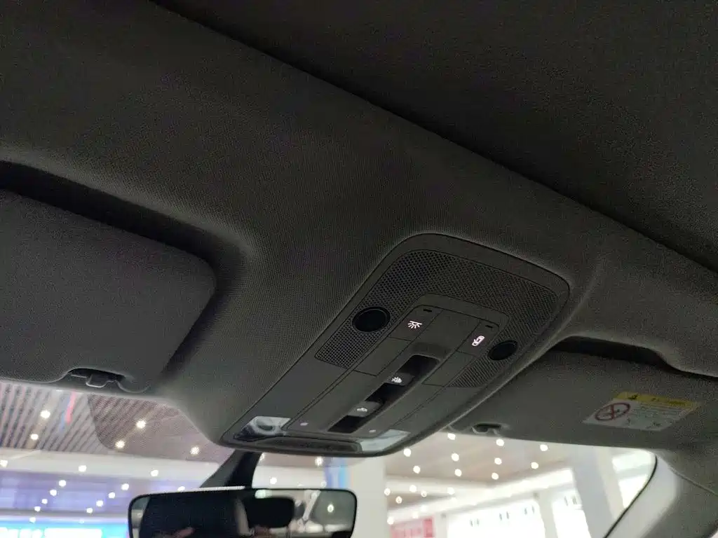 Audi Q3 2020 — фото 14