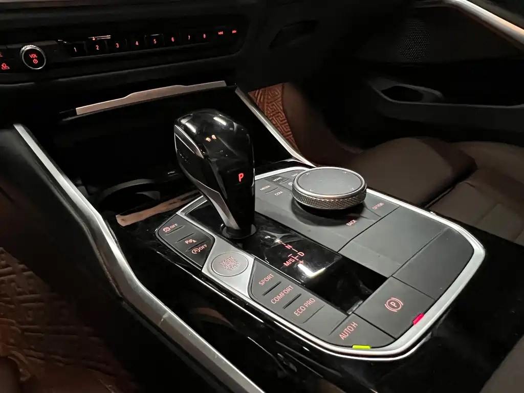 BMW 3 Series 2020 — фото 10