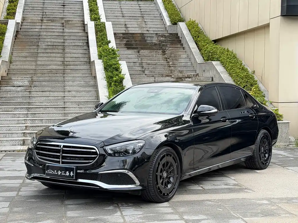 Mercedes-Benz E-Class 2017 — фото 1