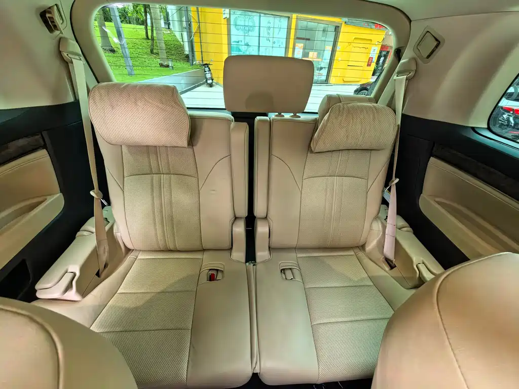 Toyota Alphard 2021 — фото 11