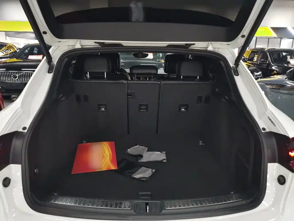 Porsche Macan 2015 — фото 19