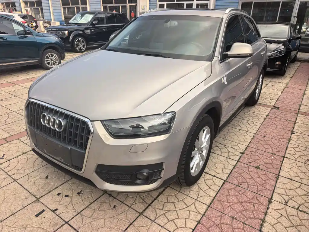 Audi Q3 2015