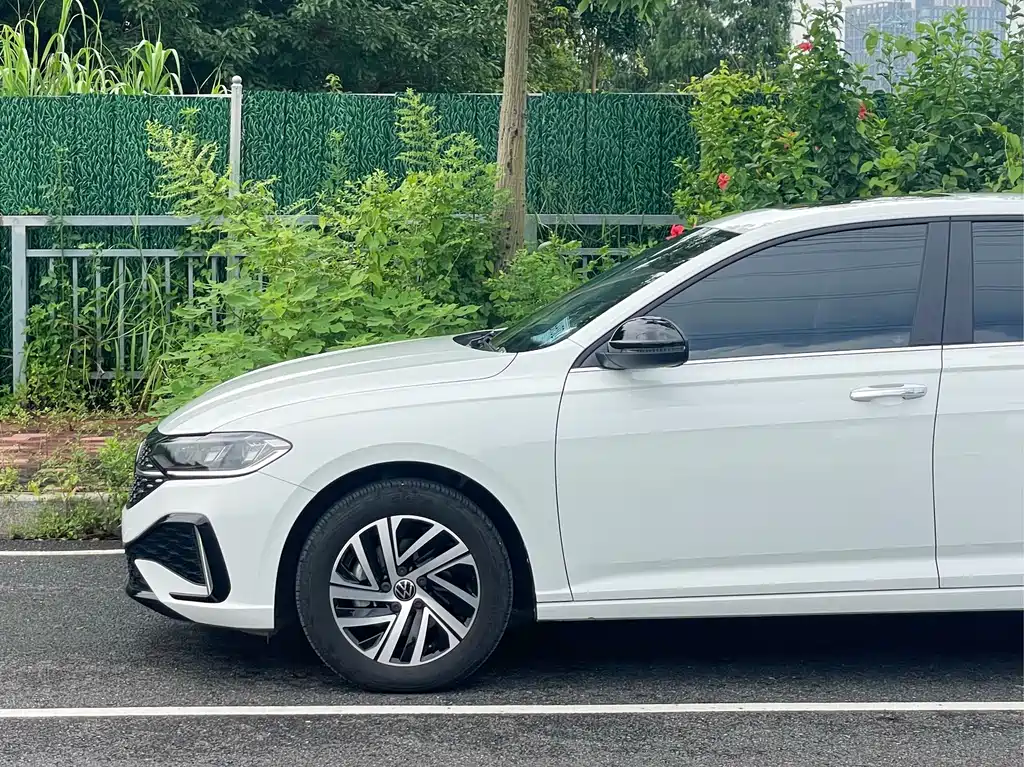 Volkswagen Lavida 2024