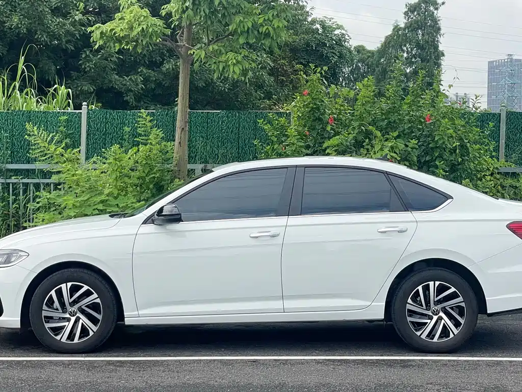 Volkswagen Lavida 2024