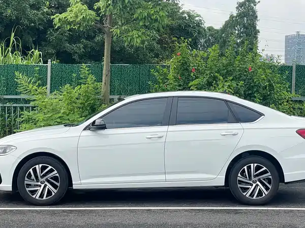 Volkswagen Lavida 2024