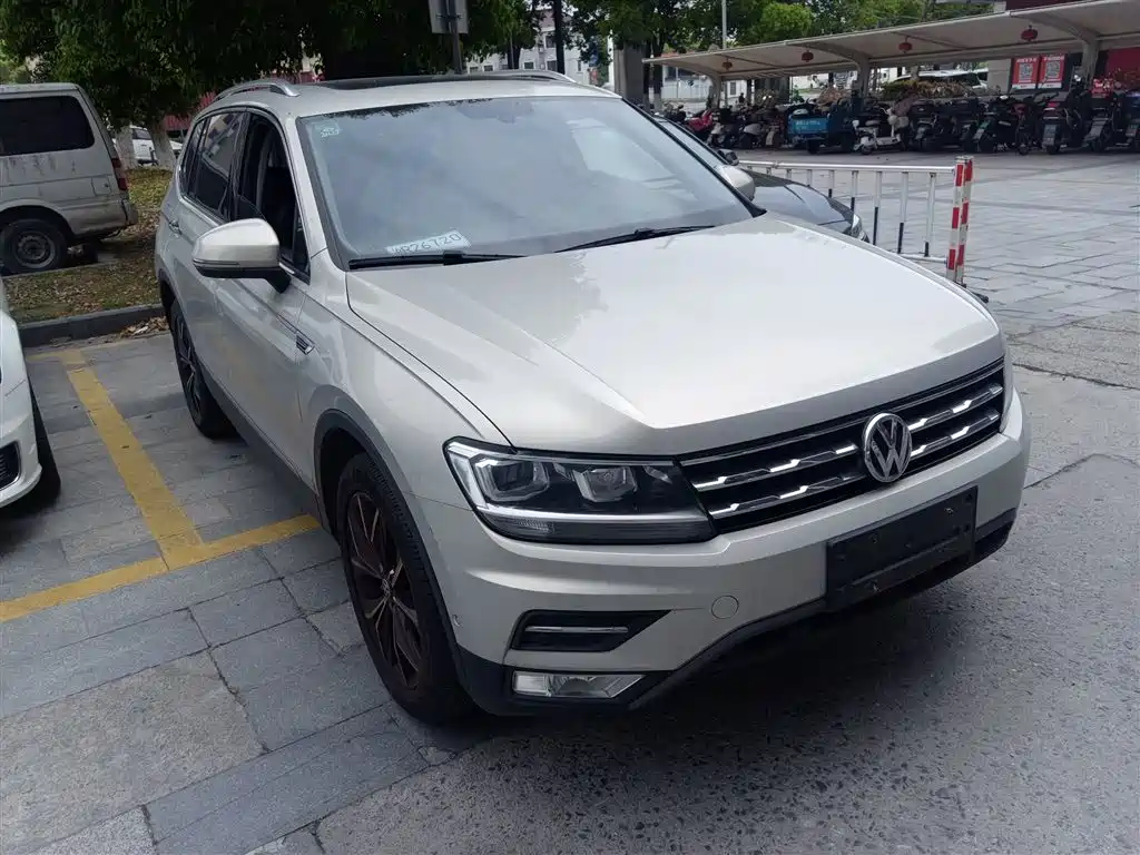 Volkswagen Tiguan L 2019 — фото 22